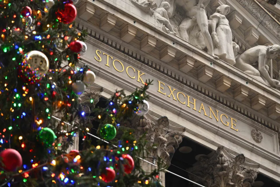 Record inflows into U.S. stocks to drive ‘Santa rally’ in last days of 2024, Goldman says