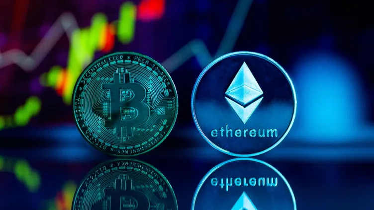 CoinShares Reports $585M Inflows Into Crypto ETPs in Early 2025 Following Record $44.2B in 2024