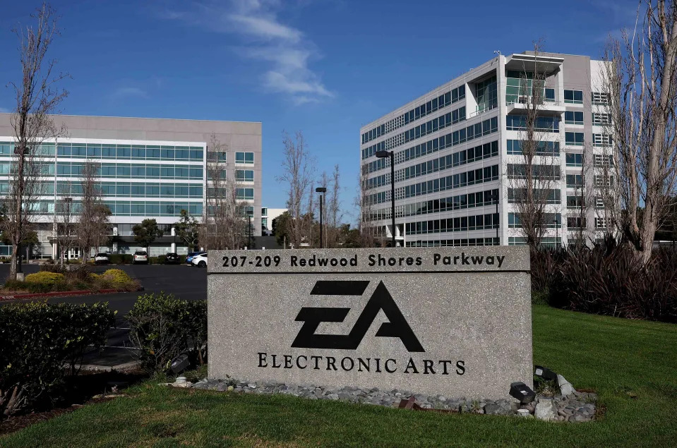 Electronic Arts Stock Plunges on Outlook Cut as Soccer Game Demand Slumps