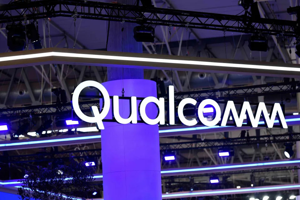 Qualcomm Stock Drops as Licensing Revenue Outweighs Record Sales