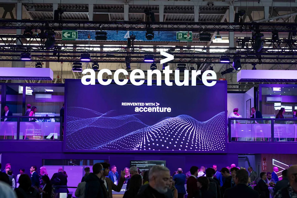 What Analysts Think of Accenture Stock Ahead of Earnings